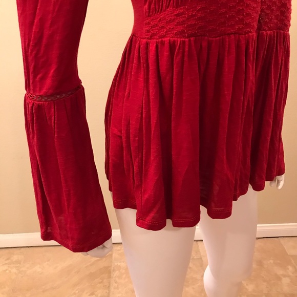 American Rag Cold Shoulder Bell Sleeve Top Womens Size Small Smocked - Picture 5 of 16